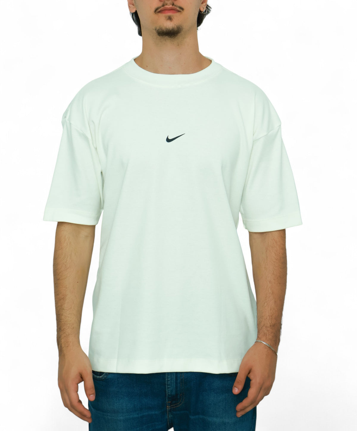 Camiseta Oversized Nike Premium Tenis Off