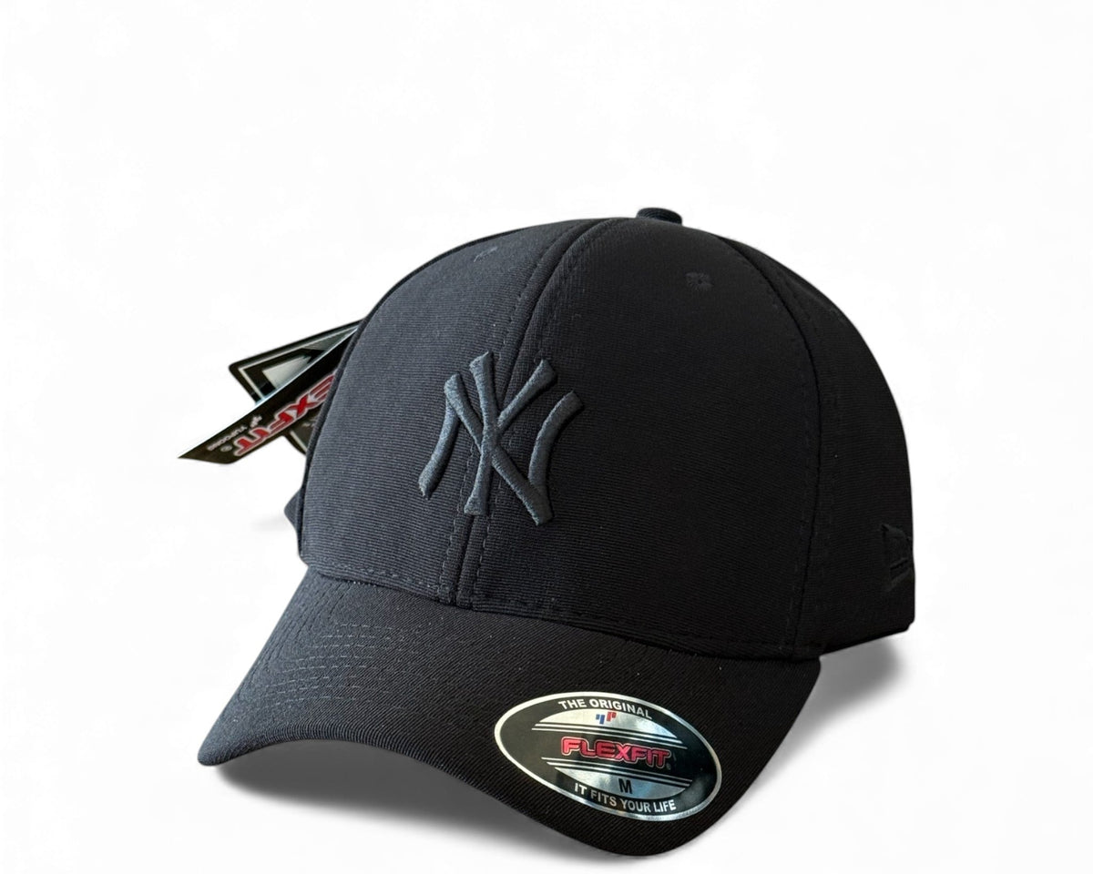 Boné New Era Flex Preto e Preto