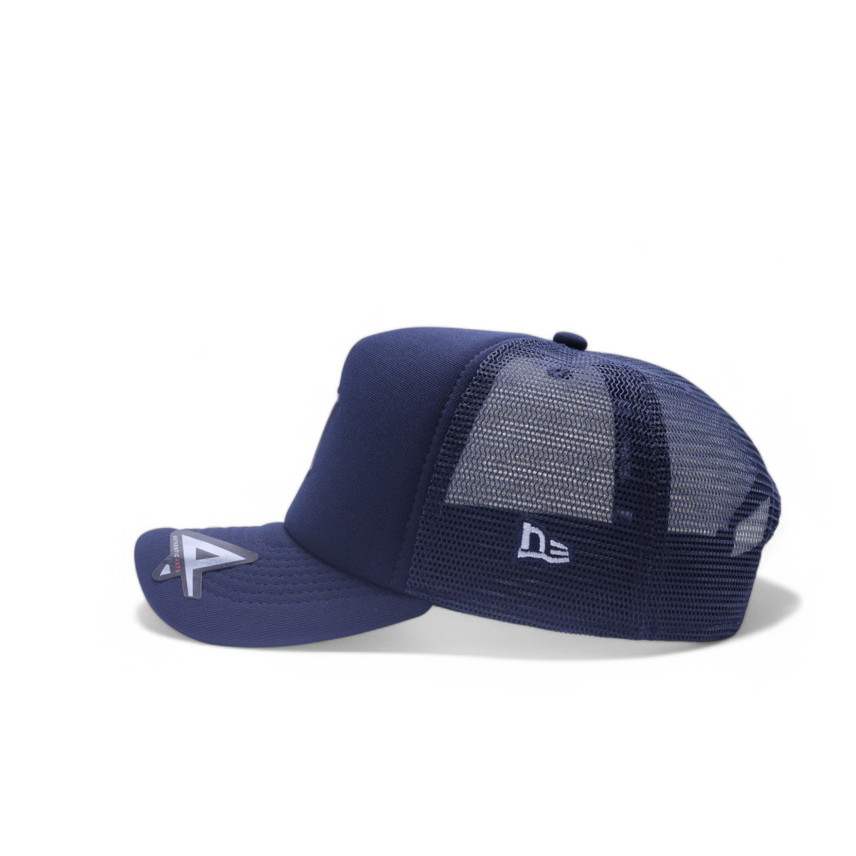 Boné Trucker New Era Azul marinho e Branco