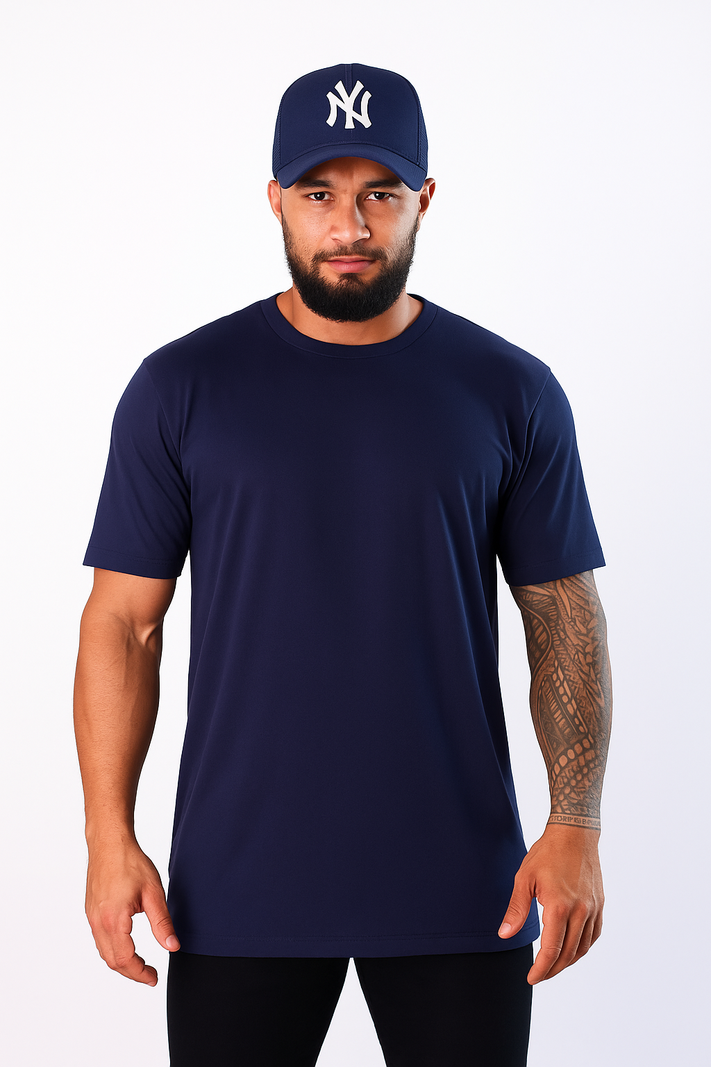 Kit Boné New Era Azul Marinho Trucker + Camiseta Básica