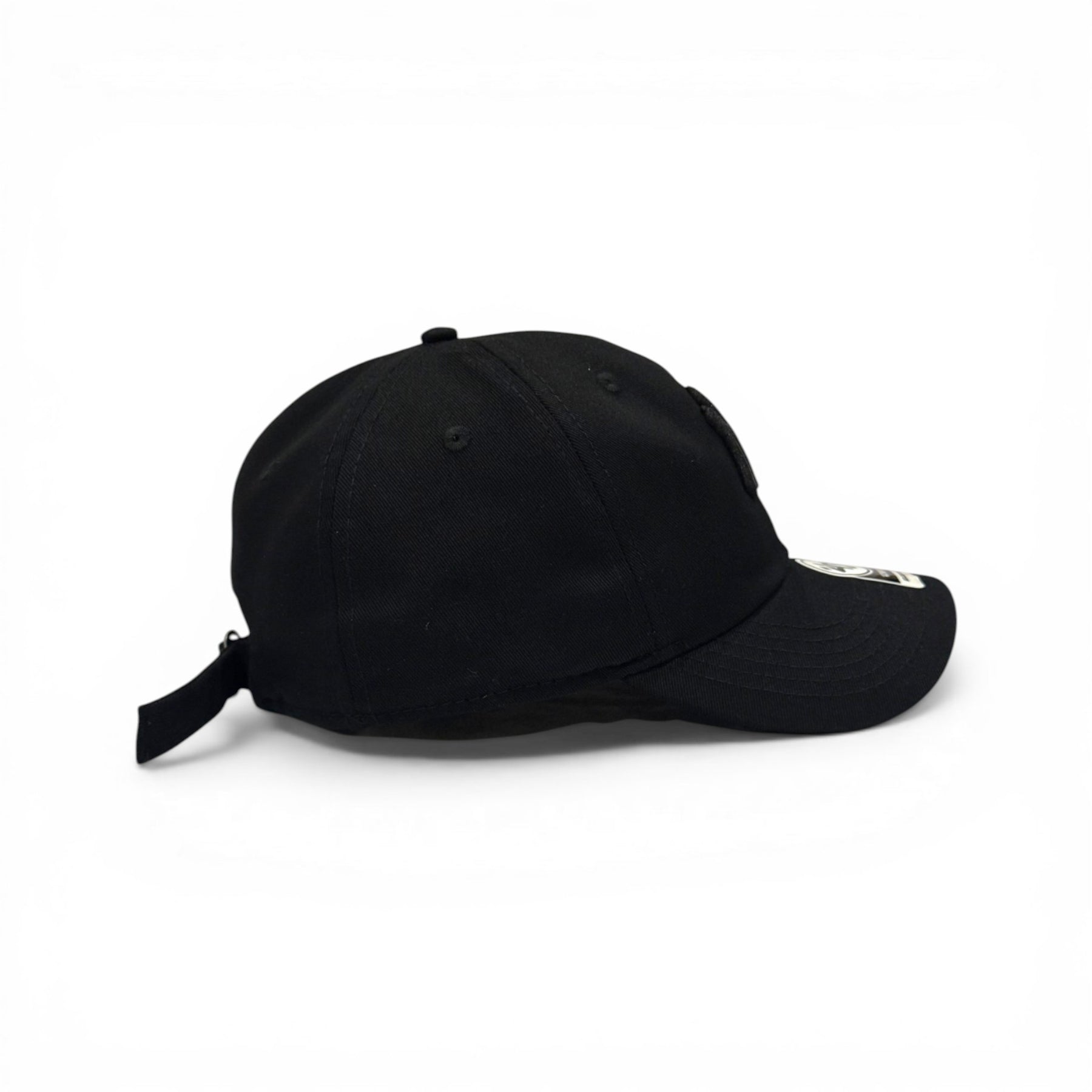 Boné New Era Dad Hat Preto e Preto