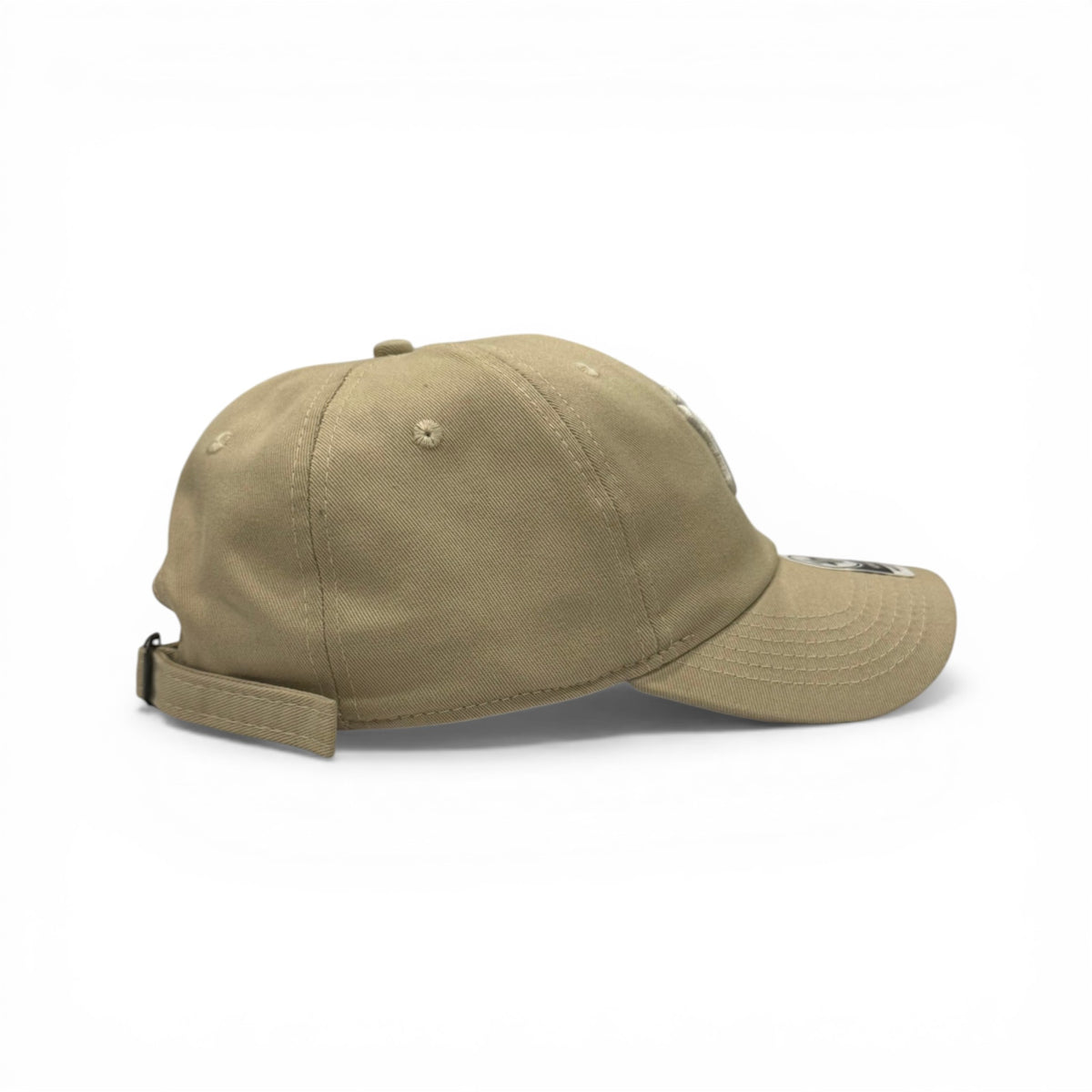 Boné New Era Dad Hat Bege e Branco