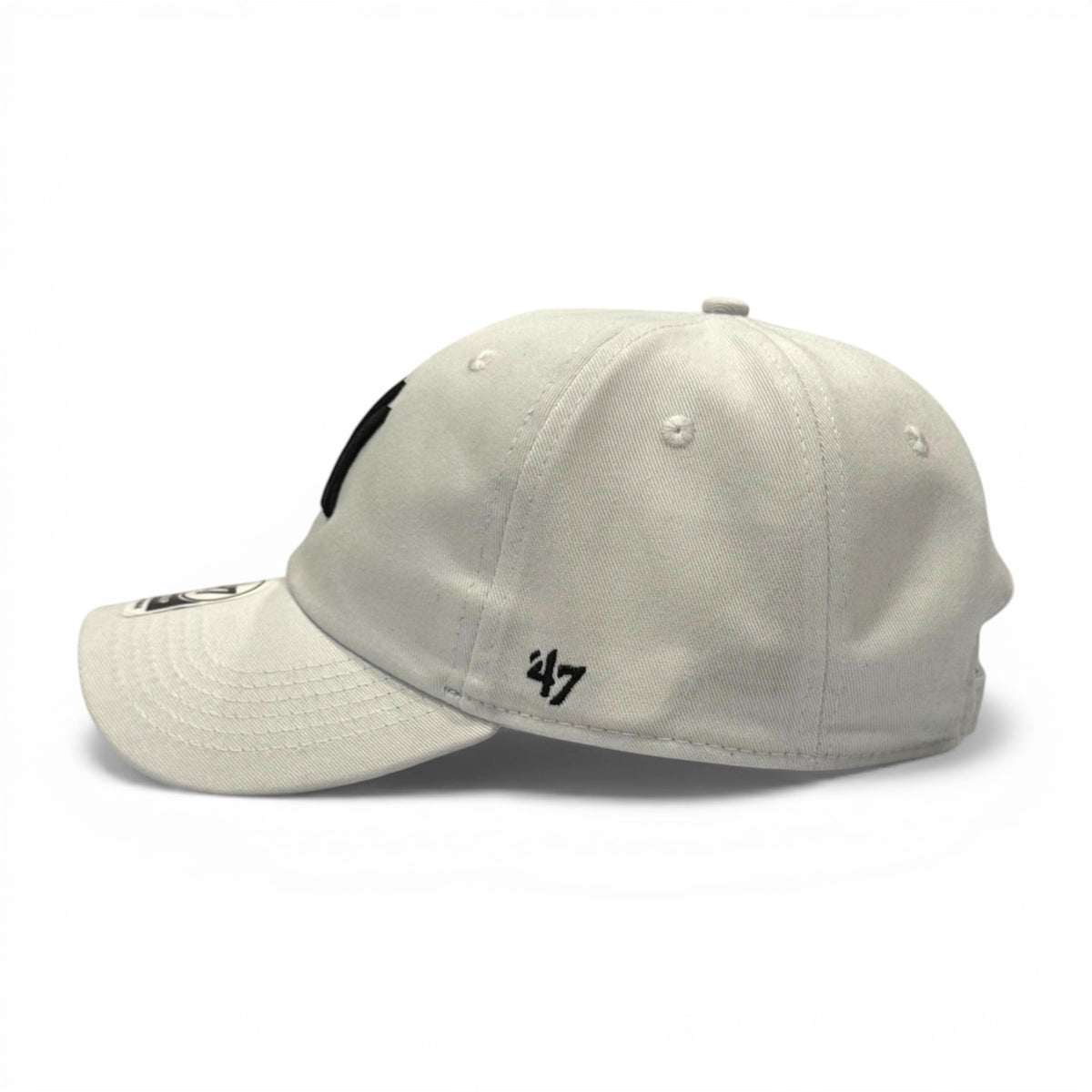Boné New Era Dad Hat Branco e Preto