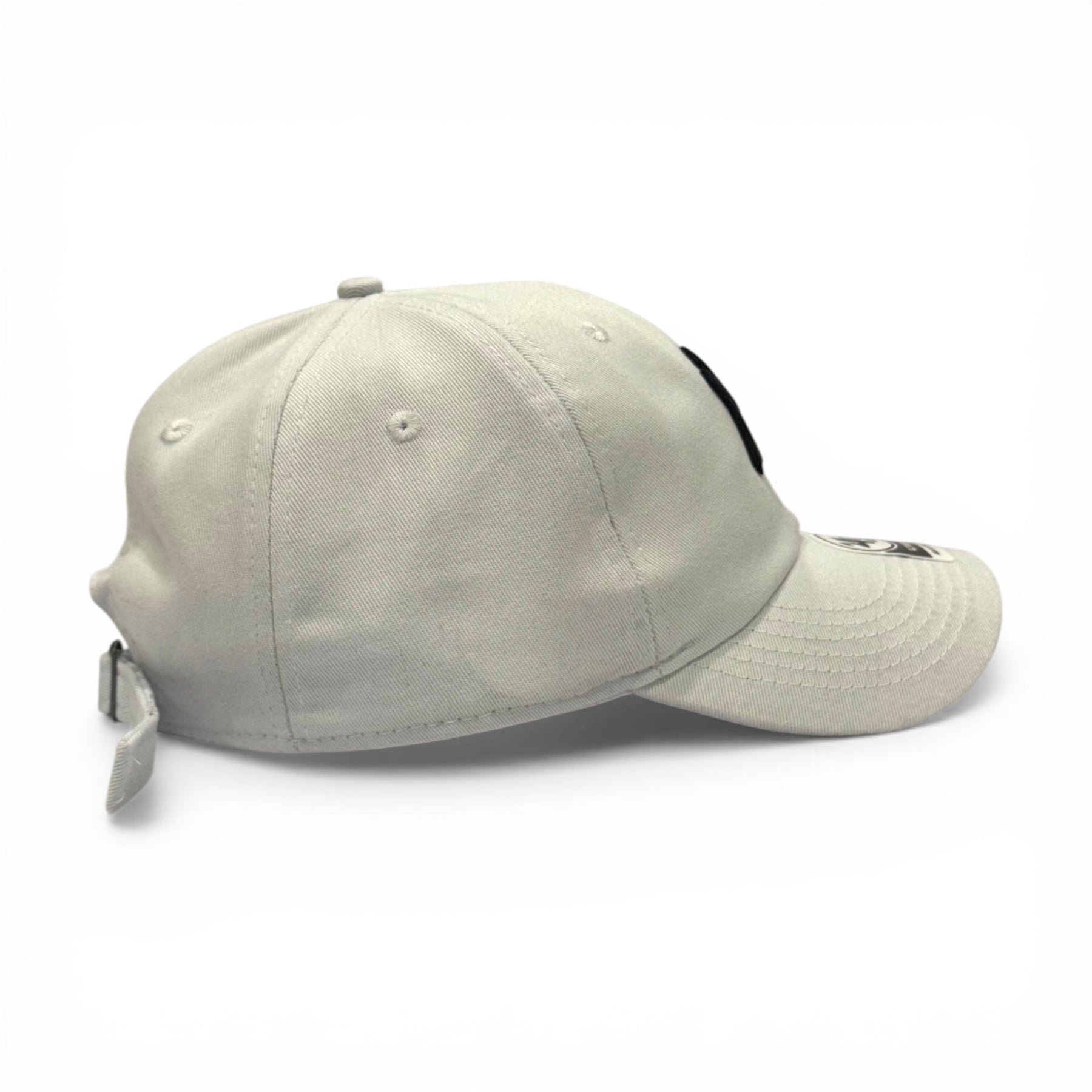 Boné New Era Dad Hat Branco e Preto