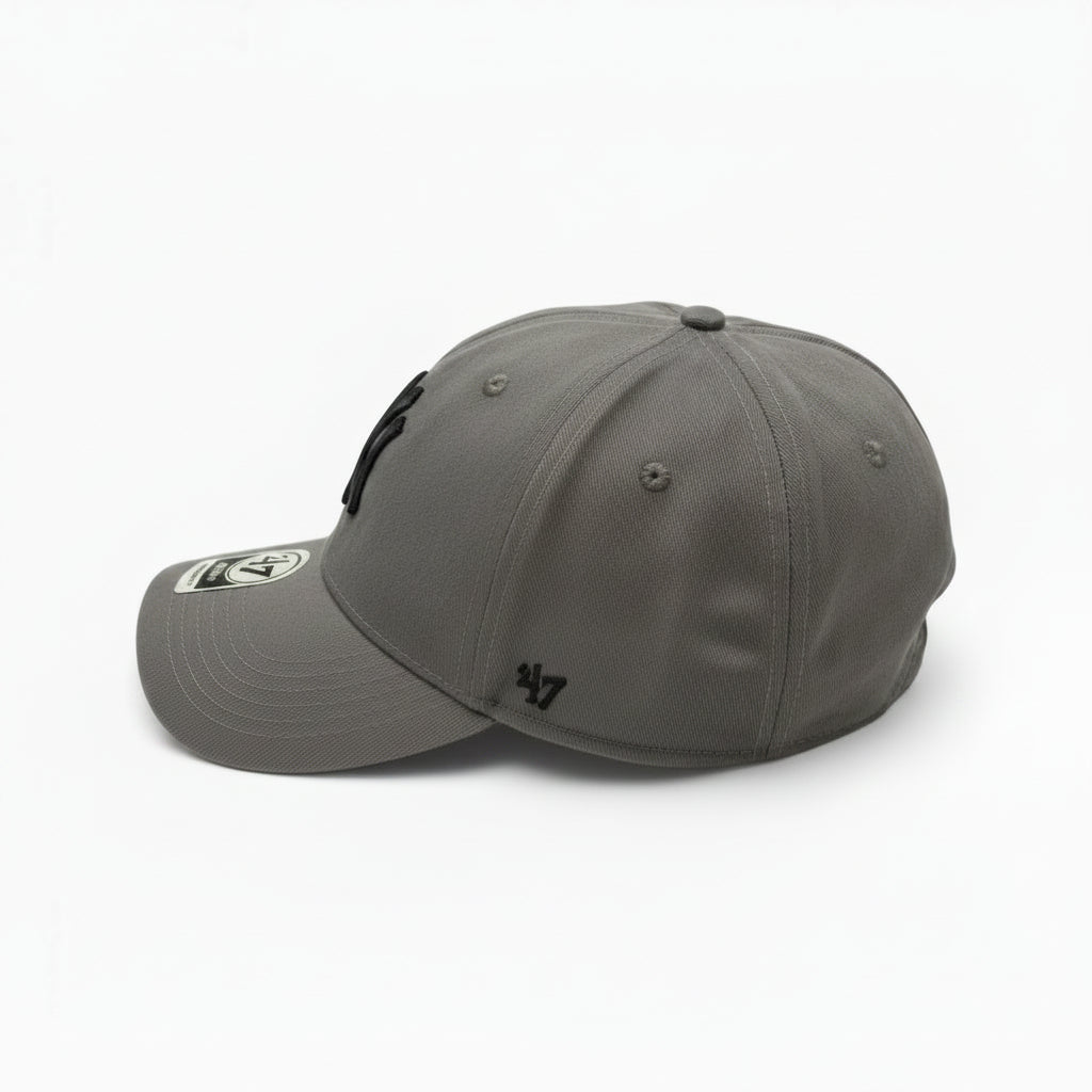 Boné New Era Dad Hat Cinza e Preto