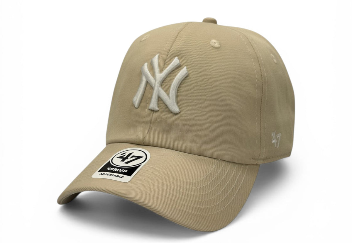 Boné New Era Dad Hat Bege e Branco