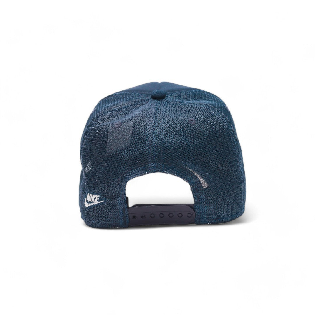 Boné Trucker Nike Básico