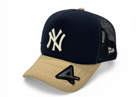 Boné Trucker New Era Azul e Bege