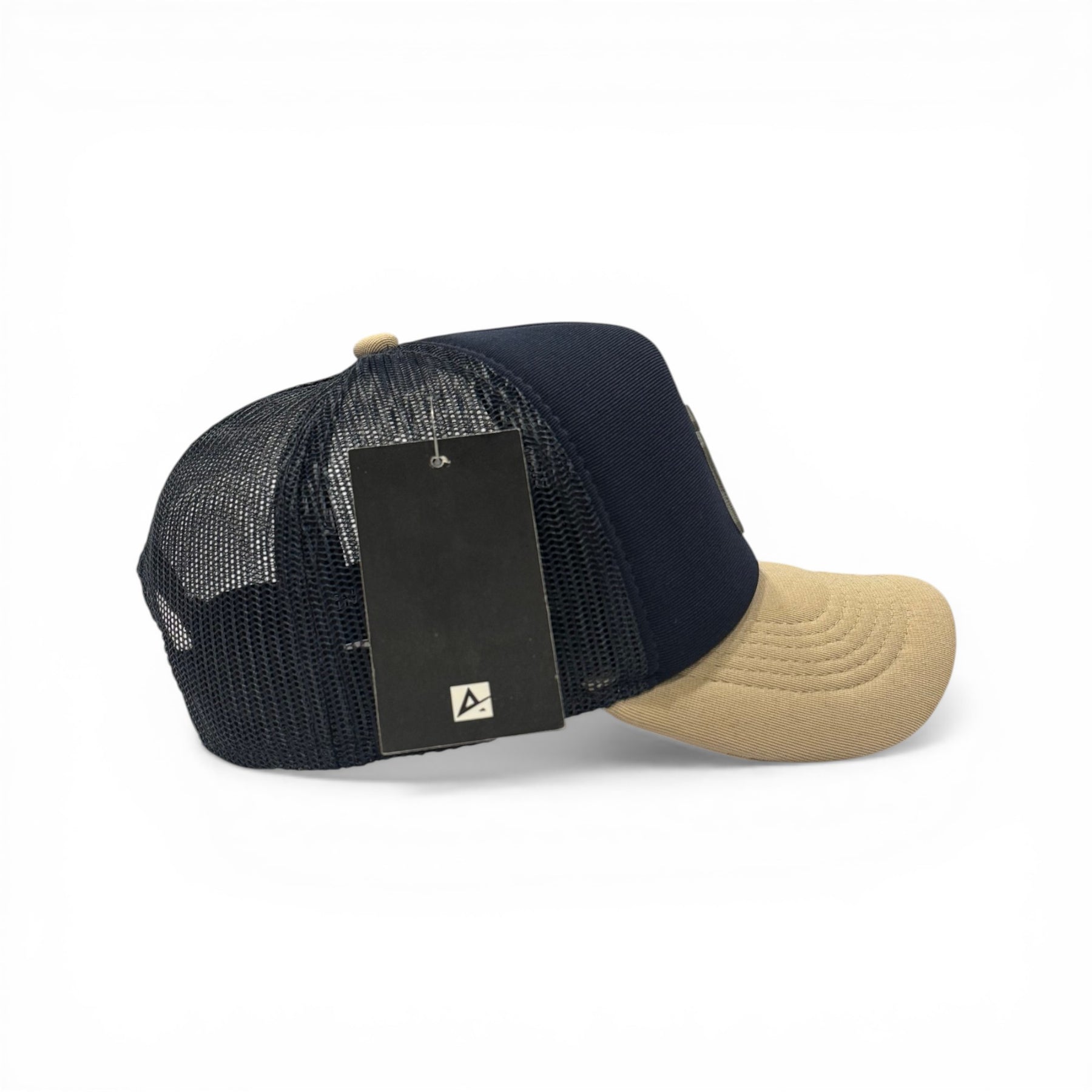 Boné Trucker New Era Azul e Bege