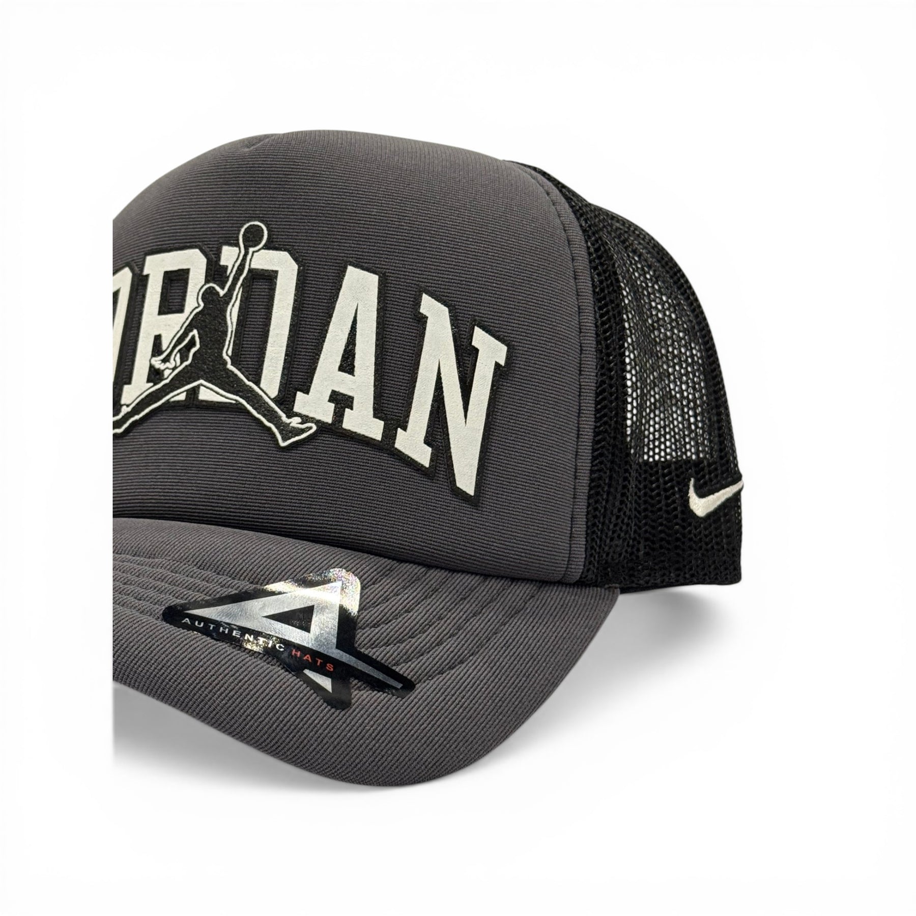 Boné Trucker Jordan Cinza