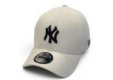 Boné New Era Yankees Strapback Branco e Preto