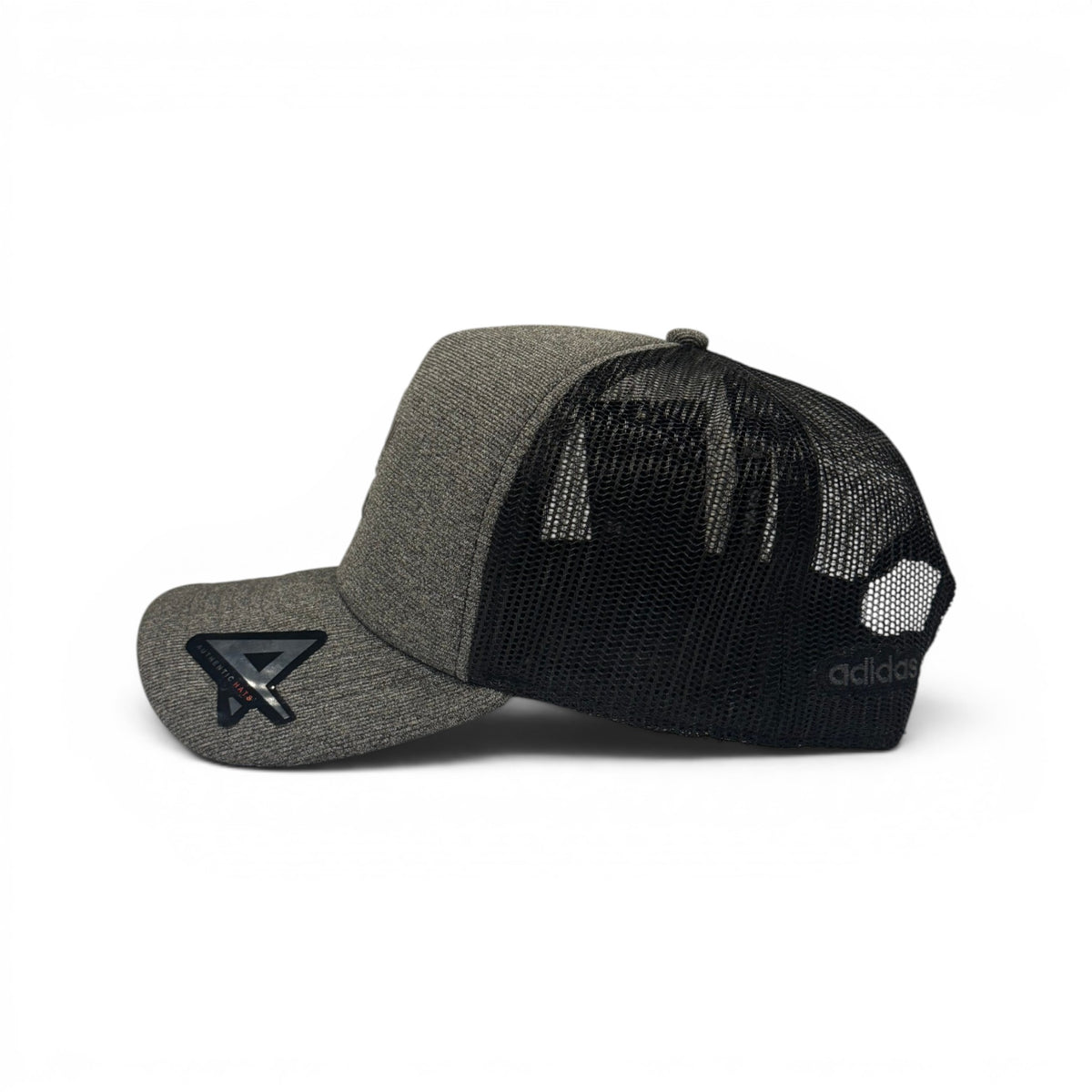 Boné Trucker Adidas Cinza