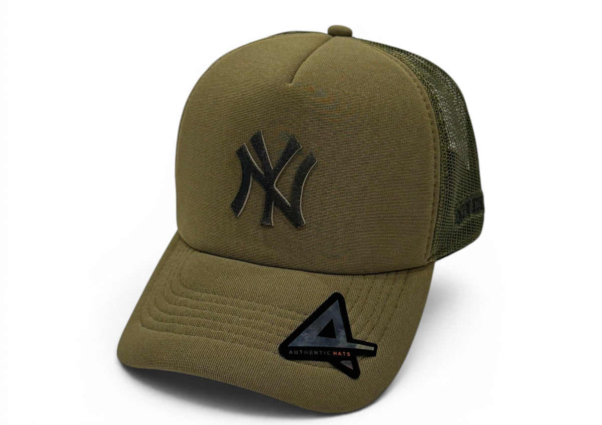 Boné Trucker New Era Verde