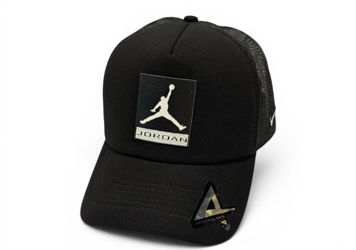 Boné Trucker Jordan Retro Preto