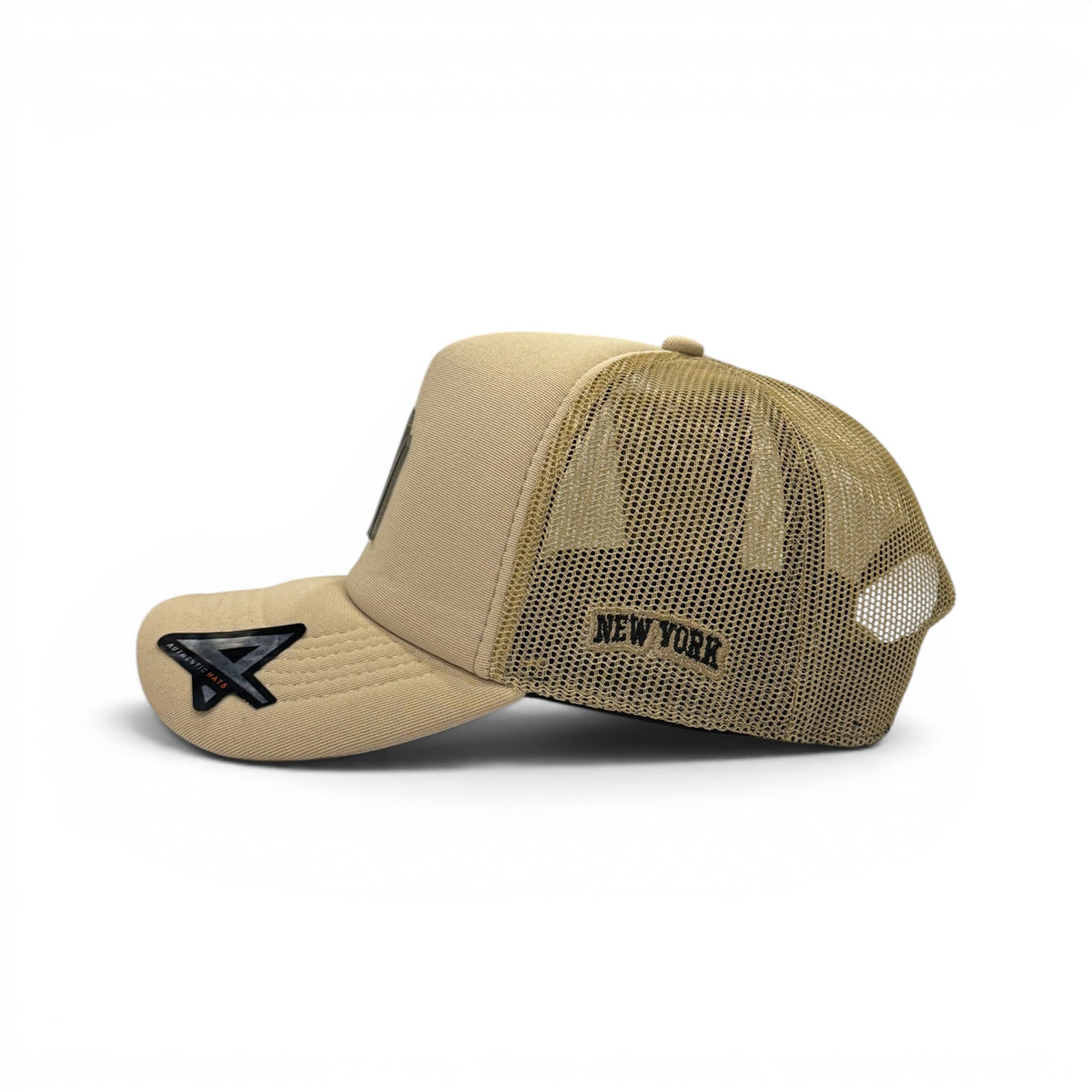 Boné Trucker New Era Bege