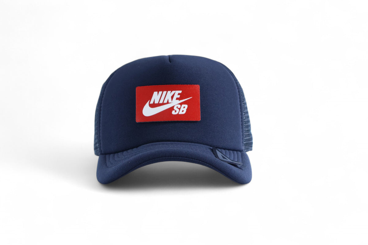 Boné Trucker Nike SB