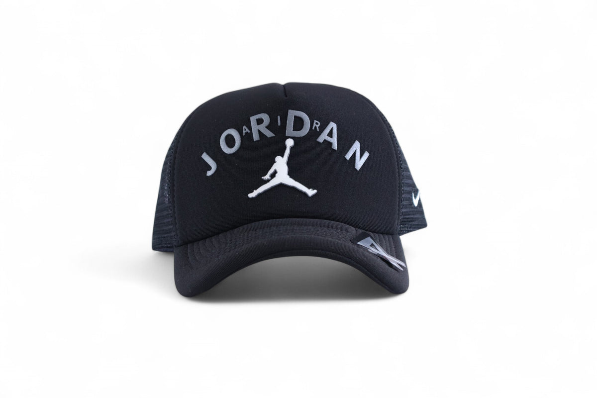 Boné Trucker Jordan Letreiro