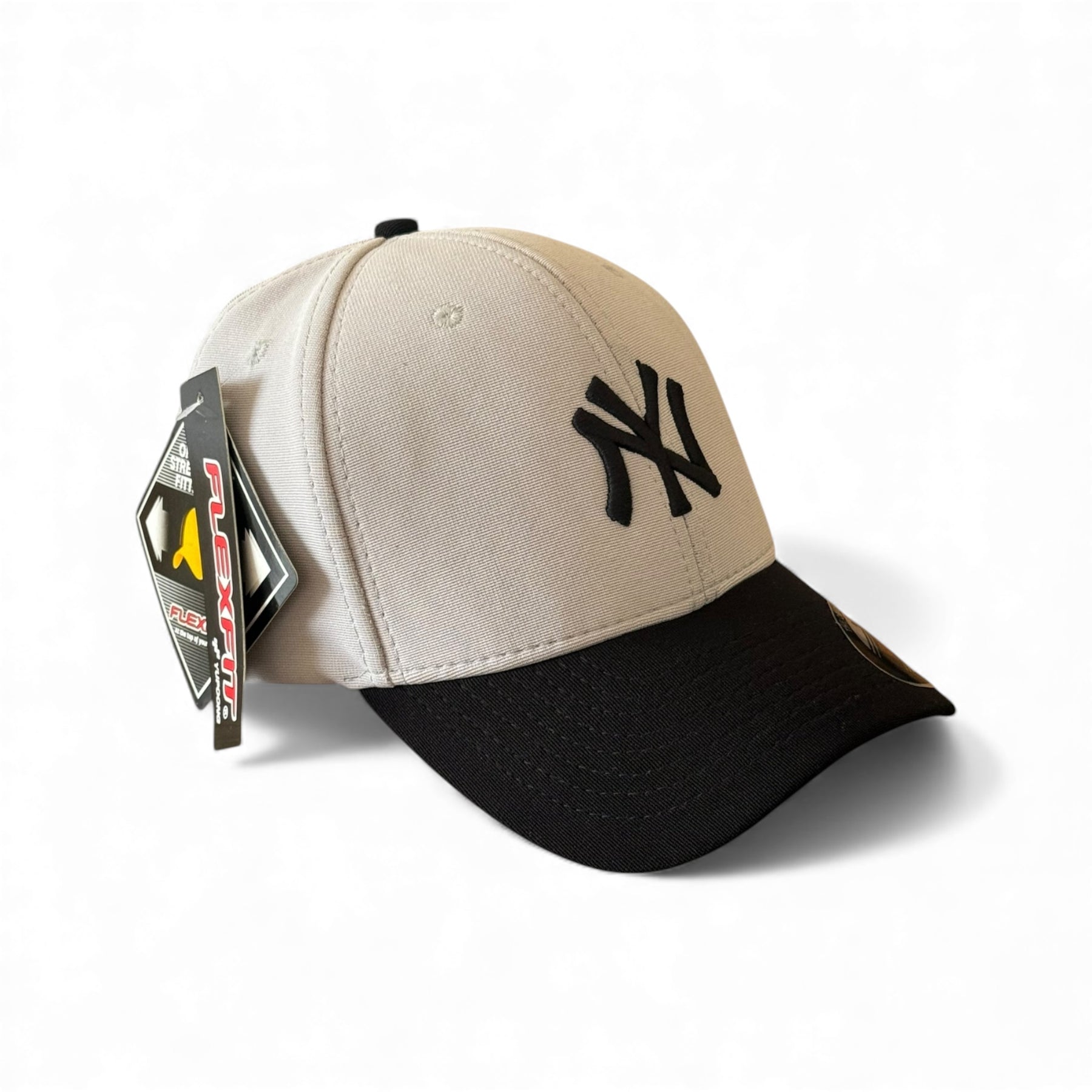 Boné New Era Flex Cinza e Preto