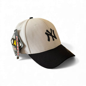Boné New Era Flex Cinza e Preto