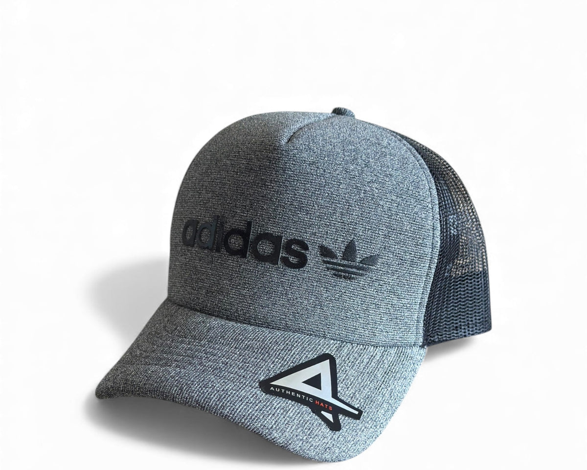 Boné Trucker Adidas Cinza