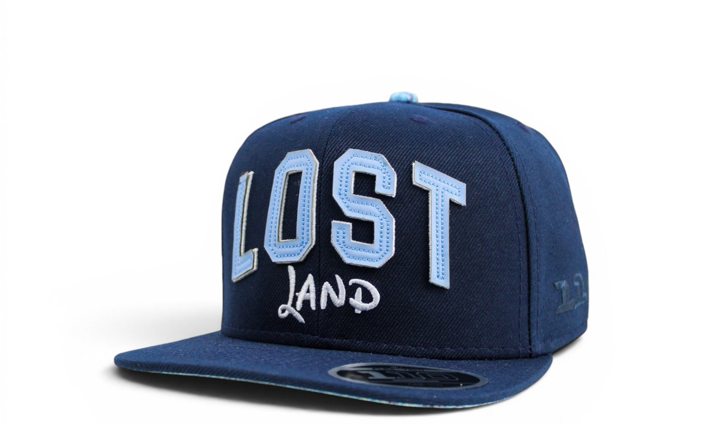 Boné Lost Land Aba Reta Fitão Premium
