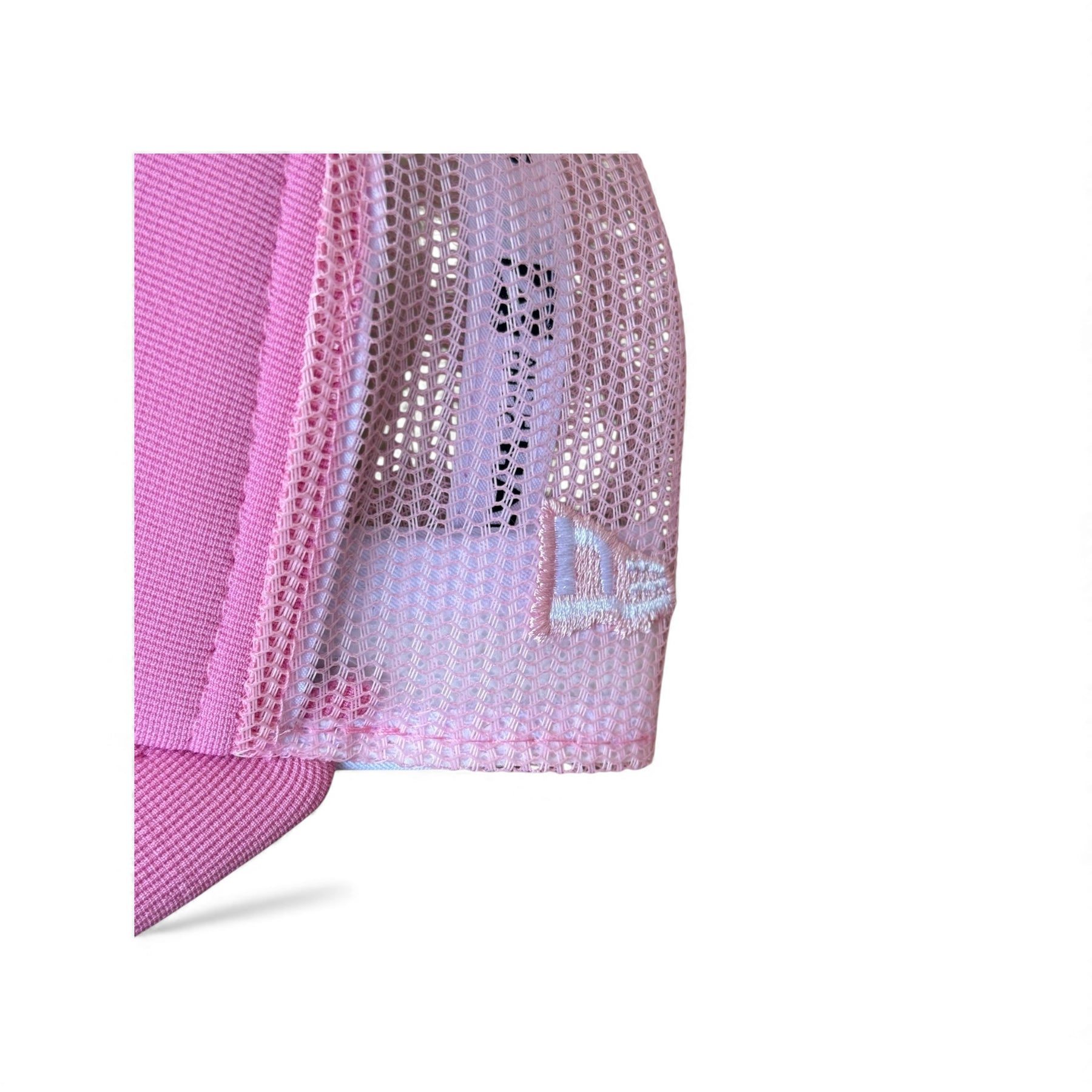 Boné Trucker New Era Rosa