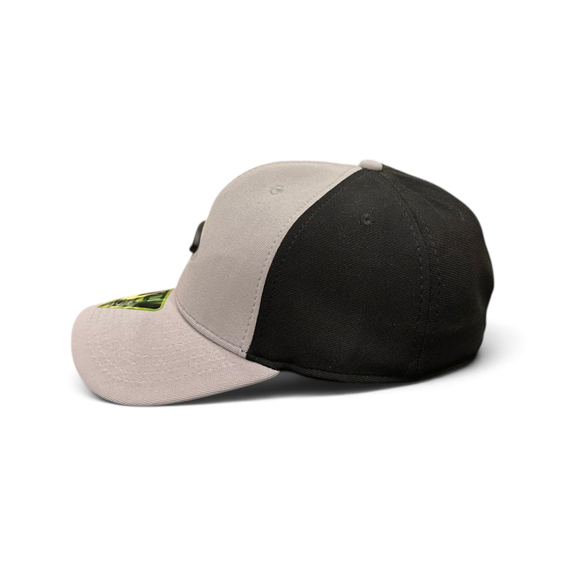 Boné Flex Oakley Tican Cinza e Preto