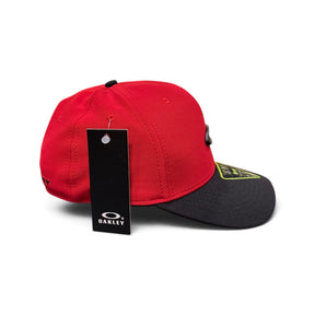 Boné Flex Oakley Tican Vermelho e Preto