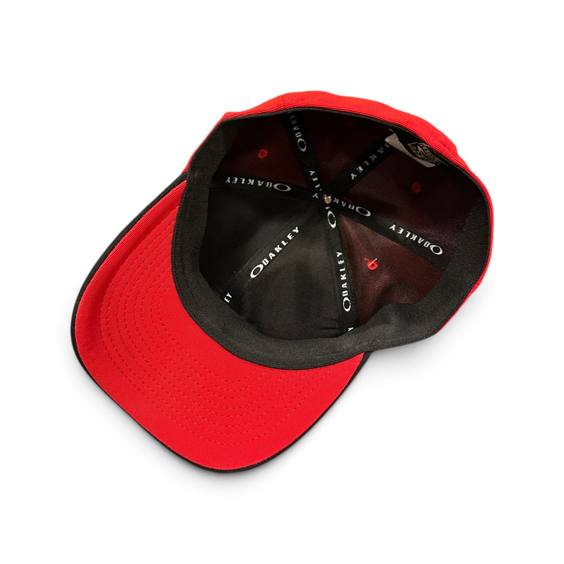 Boné Flex Oakley Tican Vermelho e Preto