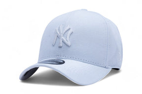 Kit Boné New Era Branco + Camiseta Básica