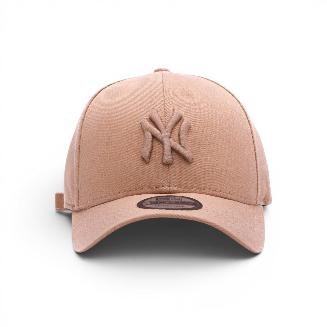Boné New Era Yankees Strapback Marrom