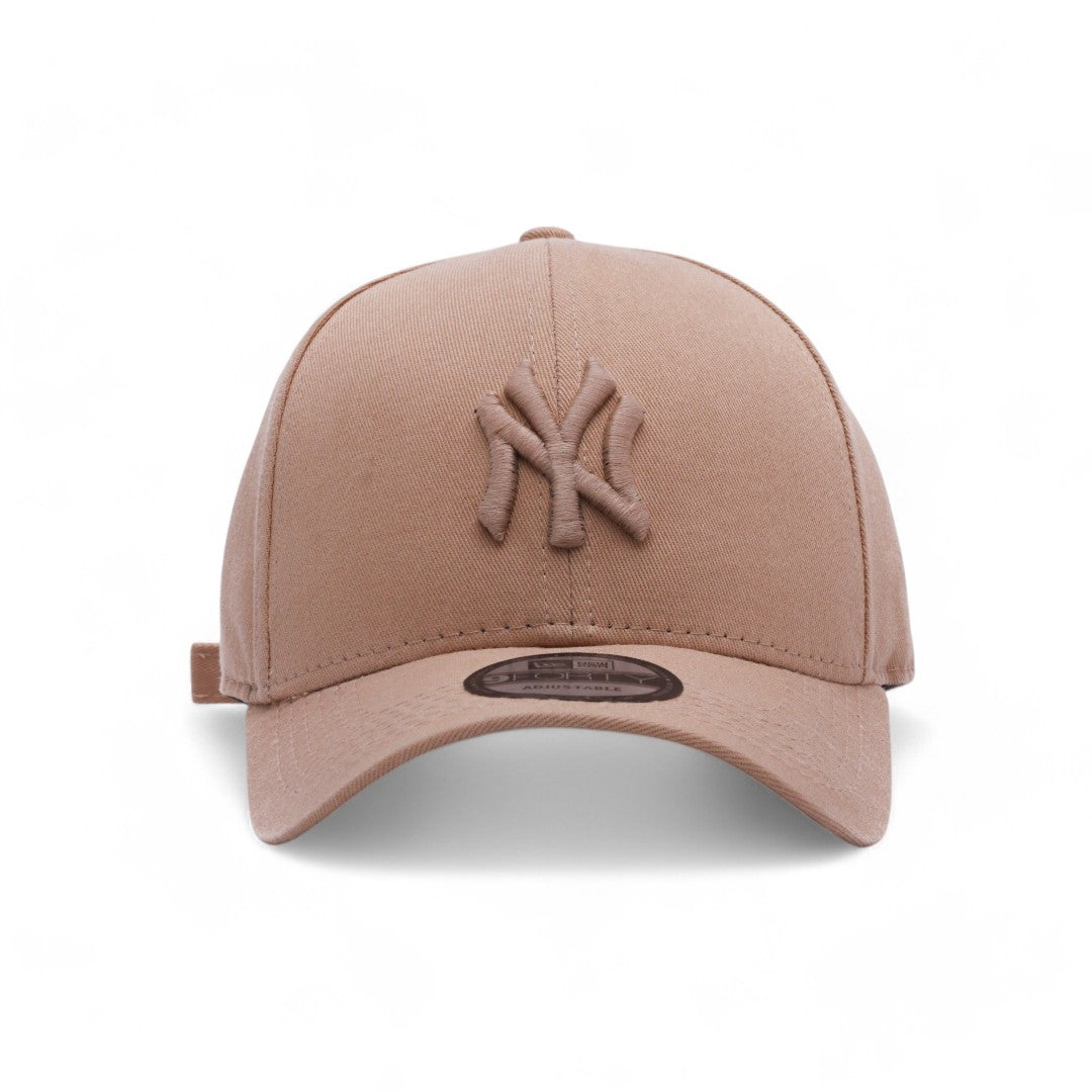 Boné New Era Yankees Strapback Marrom