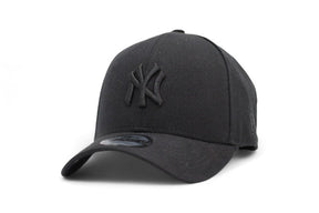 Kit All Black Boné New Era Preto + Camiseta Básica Preta