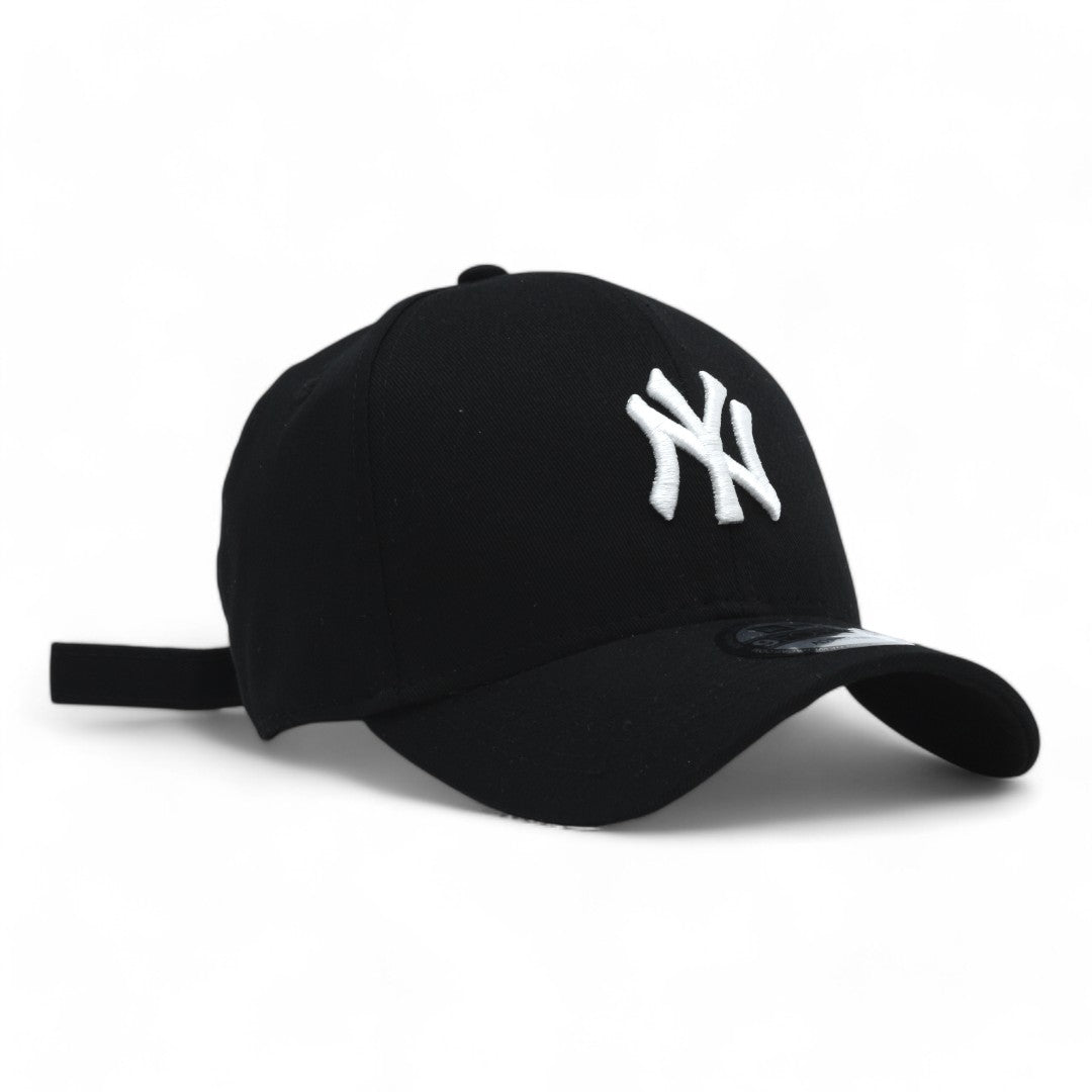 Kit Black Boné New Era Preto e Branco + Camiseta Básica Preta