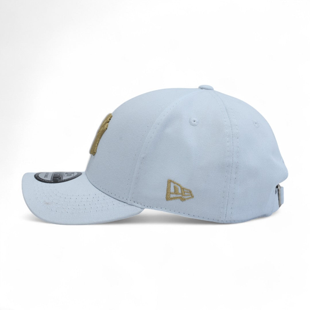 Boné New Era Yankees Strapback Branco com Dourado