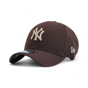 Boné New Era Yankees Strapback Marrom Escuro