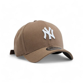 Kit Boné New Era Caqui + Camiseta Básica