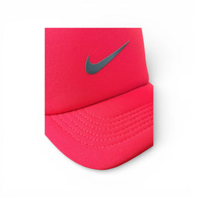 Boné Trucker Nike Básico Vermelho