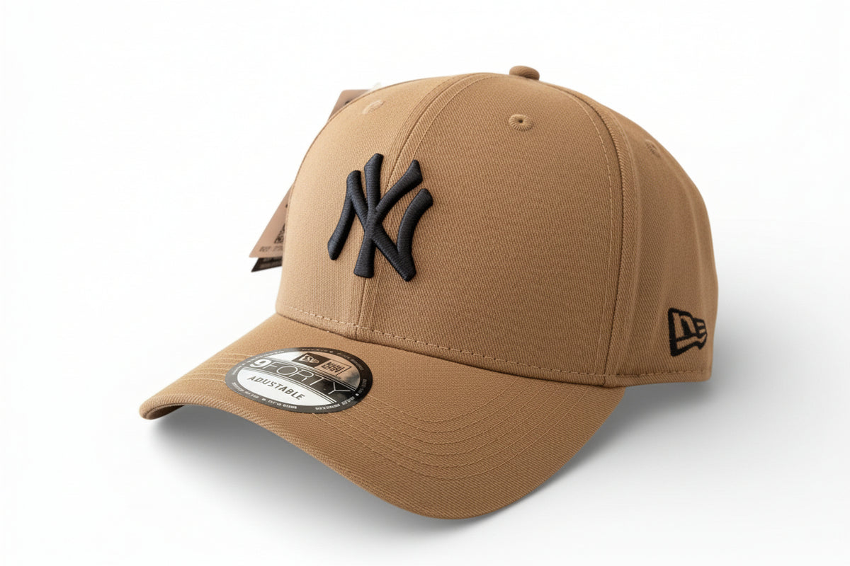 Boné New Era Yankees Strapback Caqui e Preto