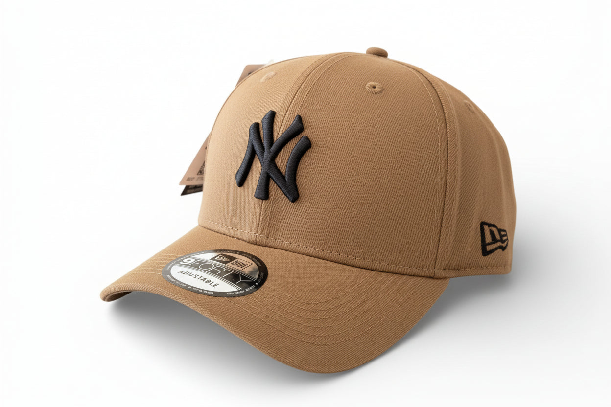 Boné New Era Yankees Strapback Caqui e Preto