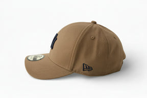 Boné New Era Yankees Strapback Caqui e Preto