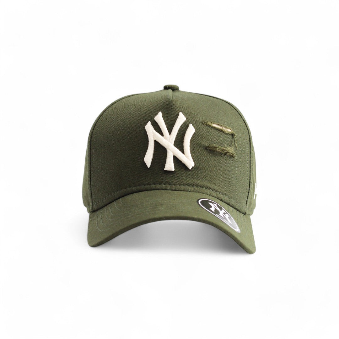 Boné New Era Yankees New York Rasgado Verde Militar