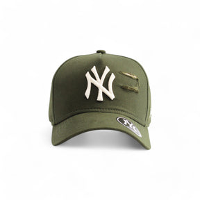Boné New Era Yankees New York Rasgado Verde Militar