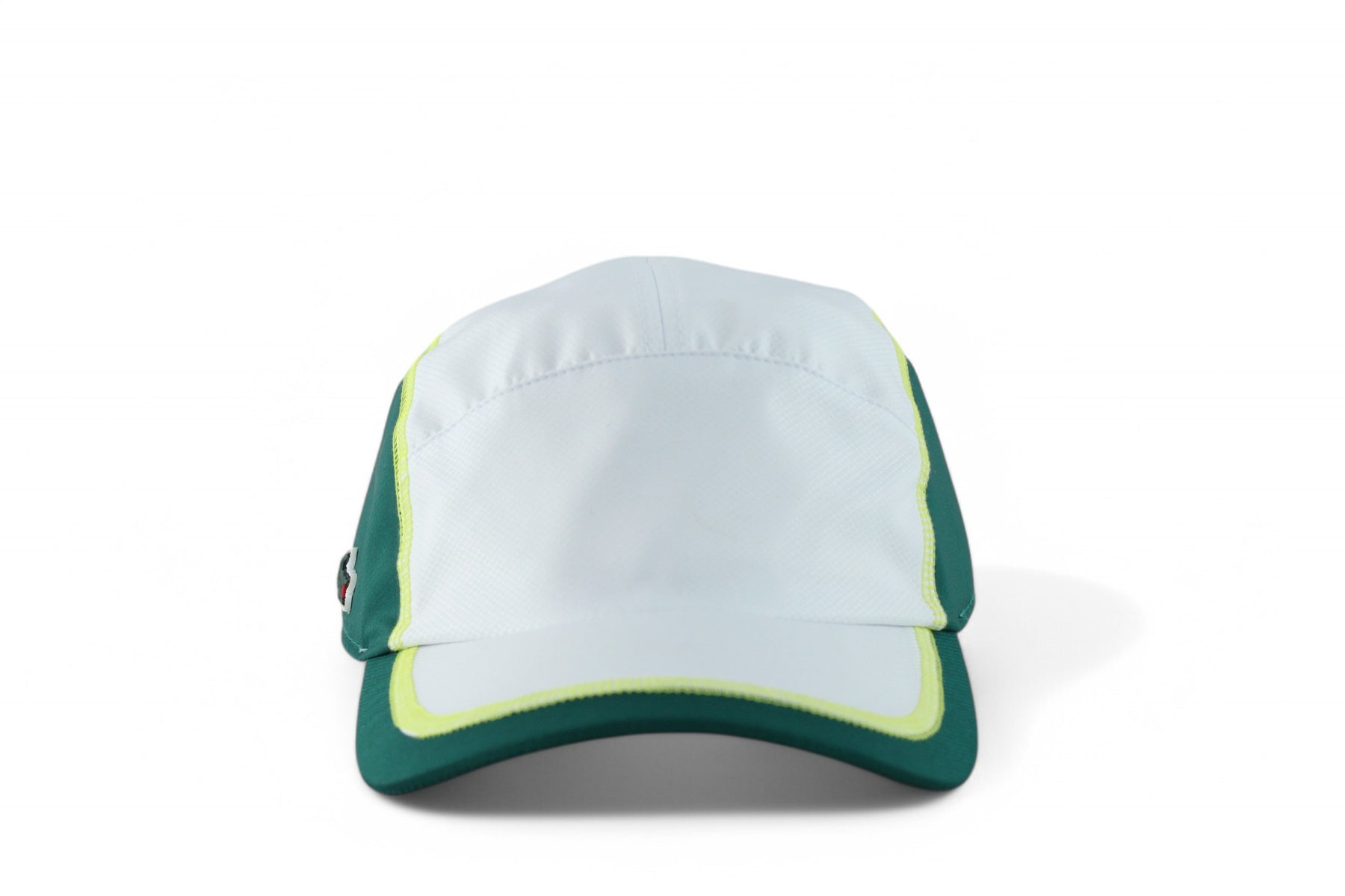 Boné Lacoste Esportivo Leve em Tecido Tafetá com Padrão Diamante Branco e Verde