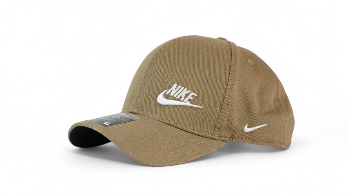 Boné Nike Club  Strapback Caqui