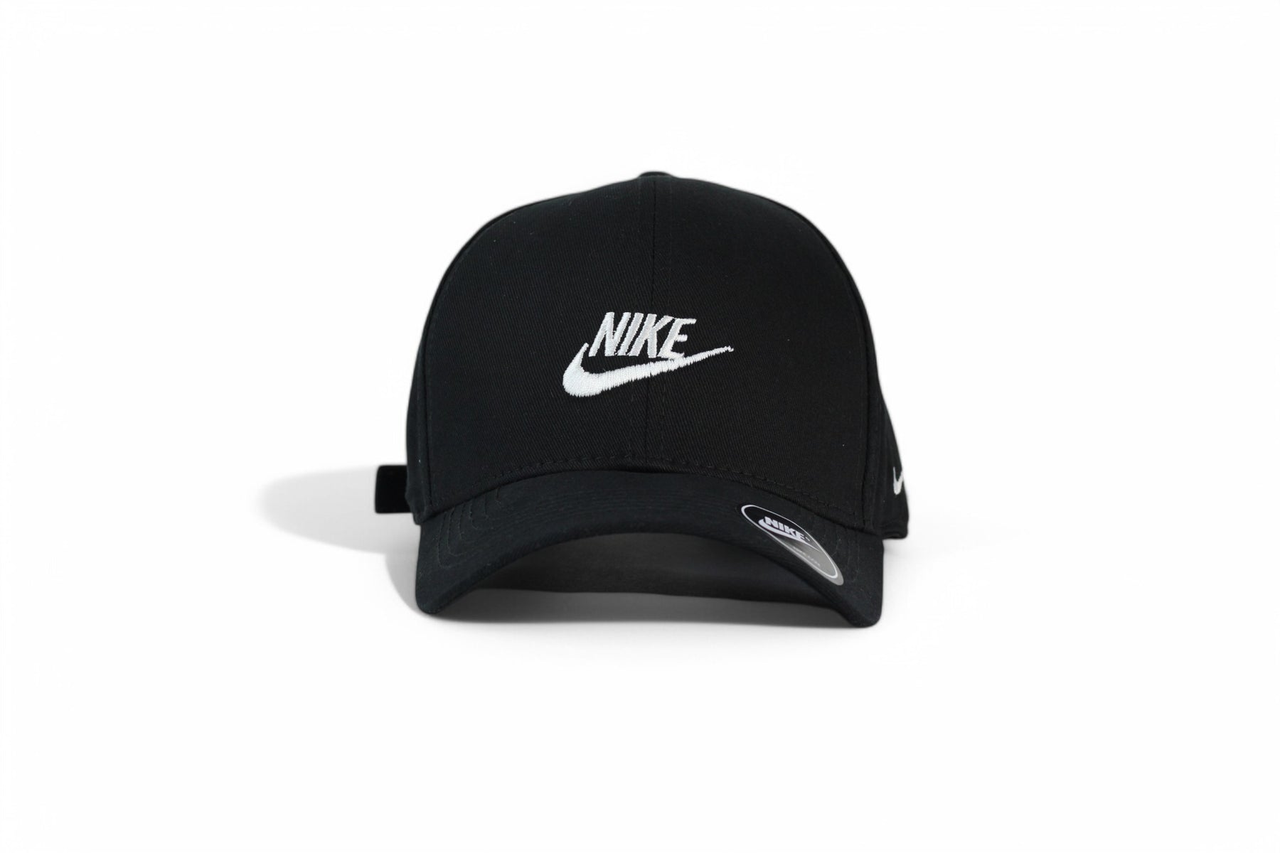 Boné Nike Bordado Preto e Branco