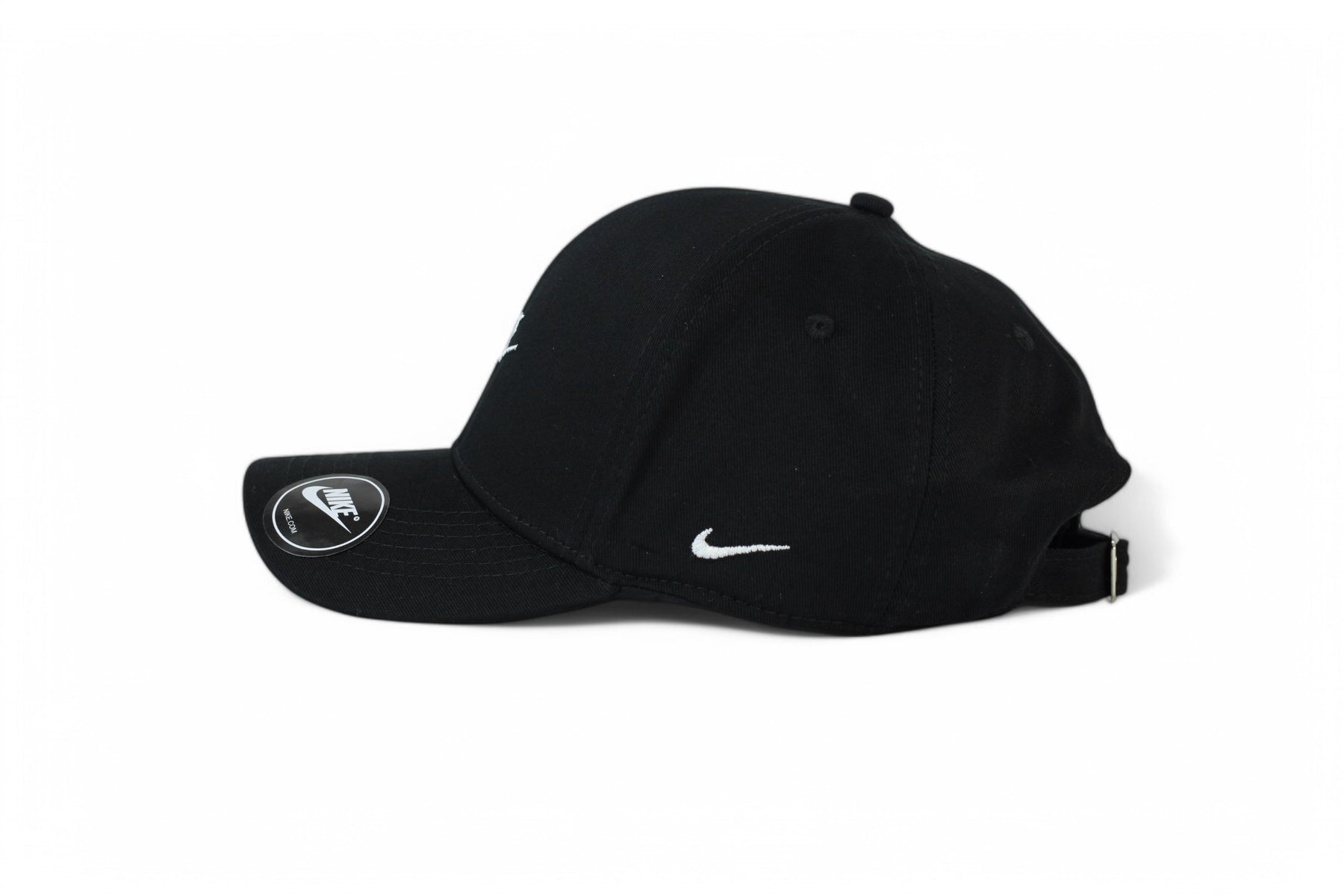 Boné Nike Bordado Preto e Branco