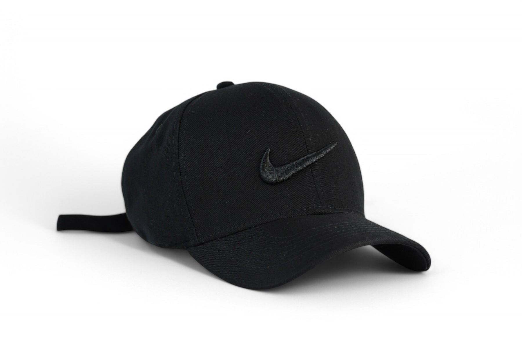 Boné Logo Nike Bordado Preto