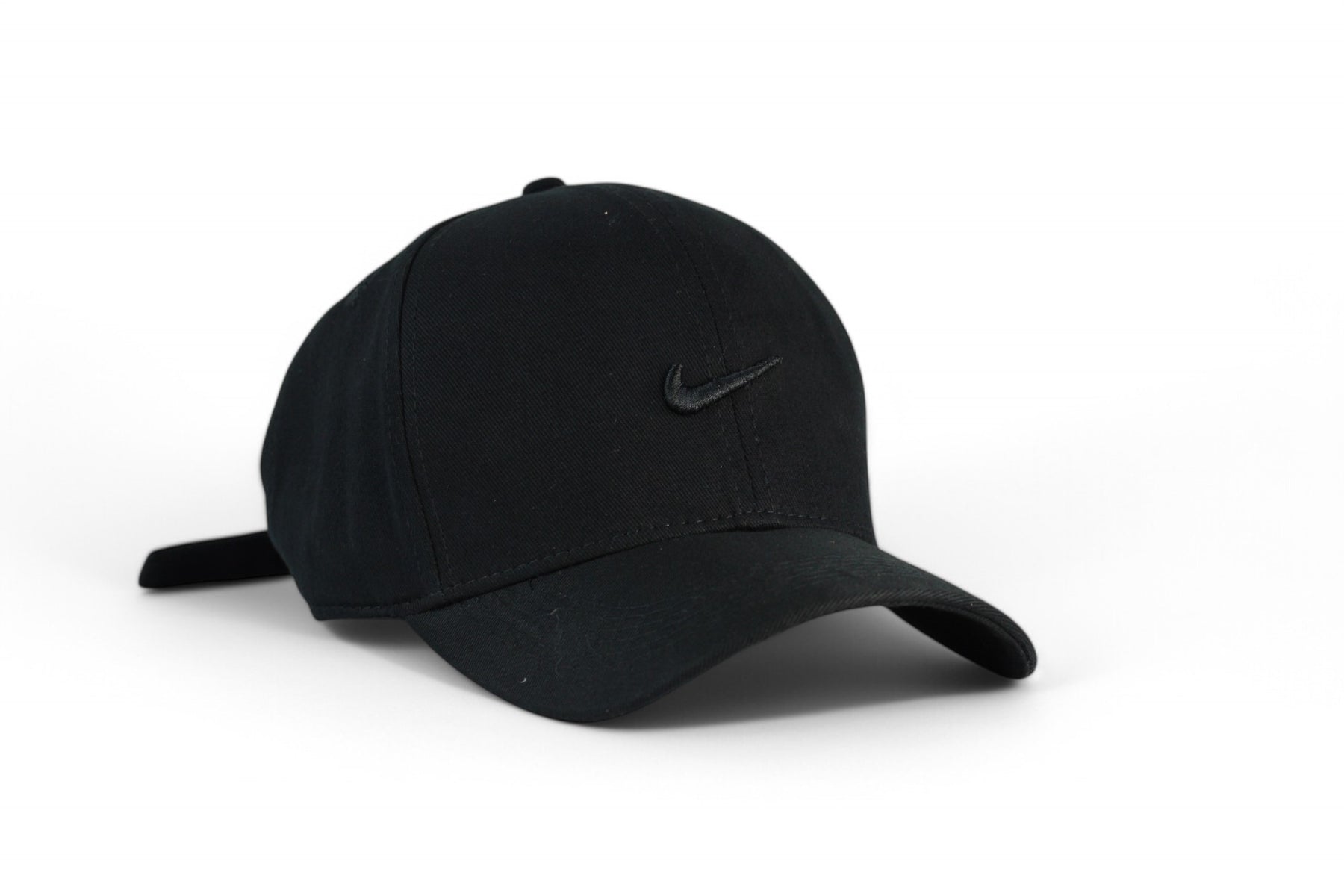 Boné Logo Nike Bordado Preto
