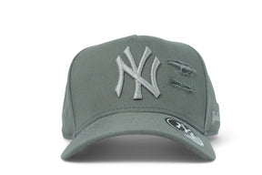 Boné New Era MLB New York Yankees Destroyed Cinza e Prata